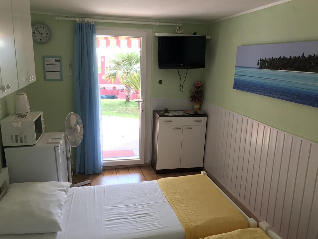 Apartments Villa Stella Maris Rogoznica  Eksteriør billede